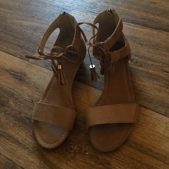 Sandals - Picture 4 of 6